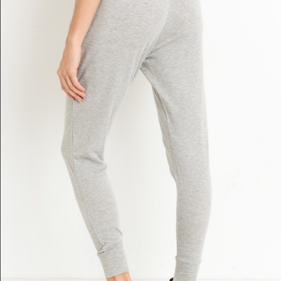 Two Piece Loungewear Cozy Top & Jogger Set. - Picture 5 of 7